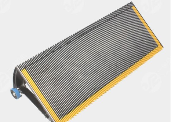 Type 600 Escalator Aluminum Step 3 Sides Plastic Yellow Insert